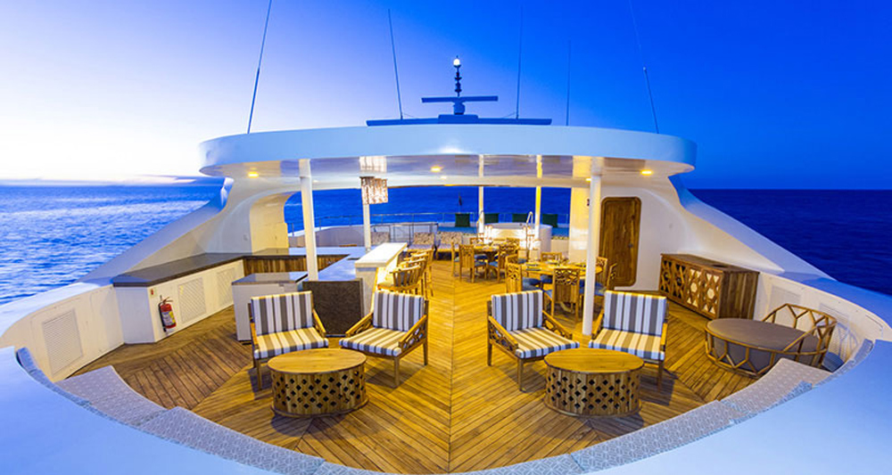 Elite-luxury-yacht